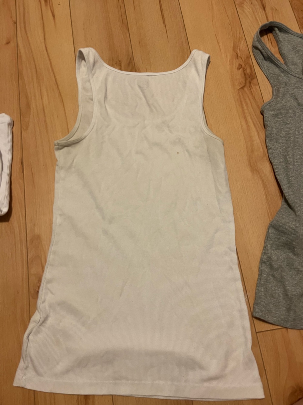 GAP White Ribbed Tank Top - Picture 2 of 2
